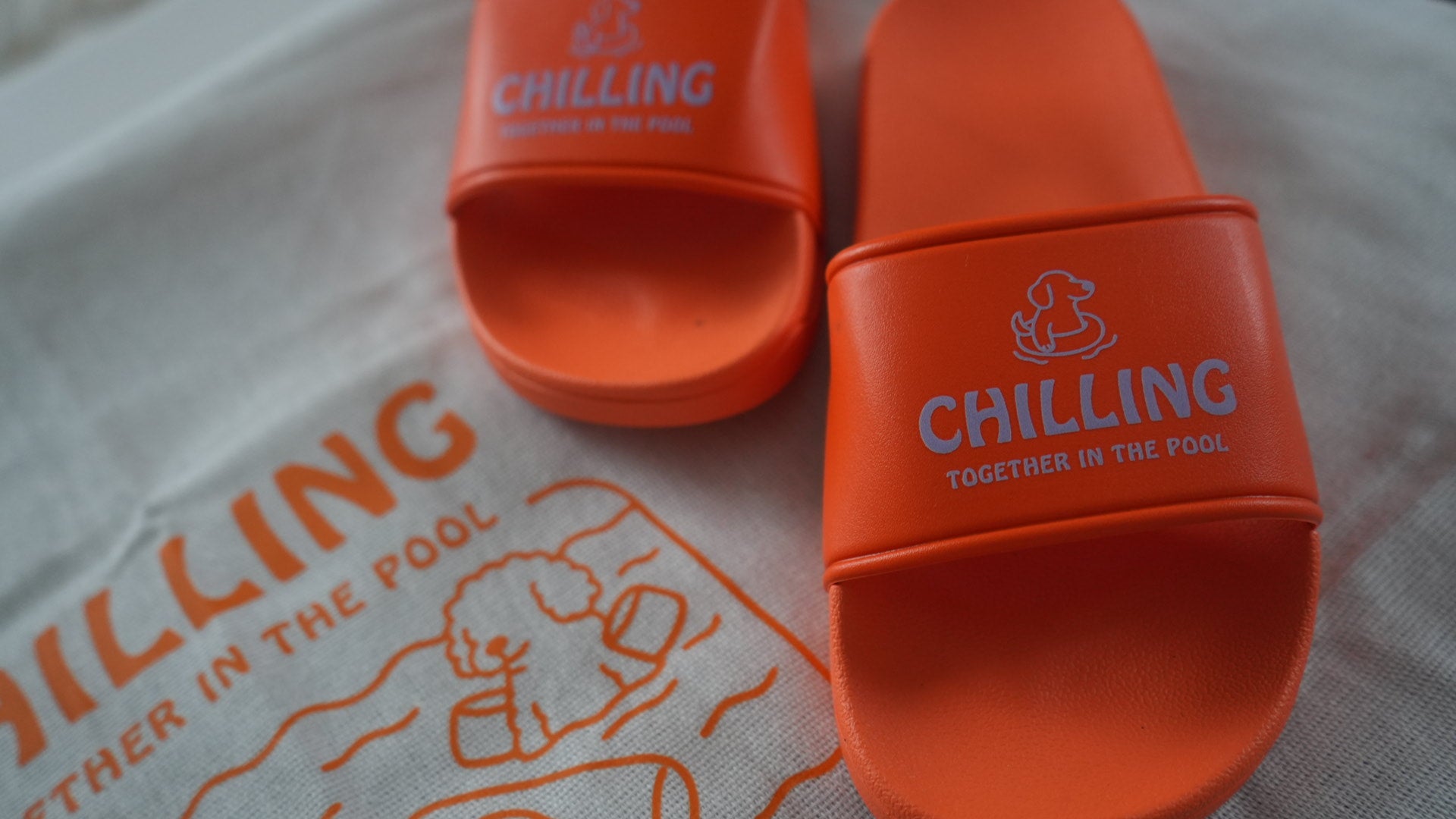 Badelatschen- chilling at the pool