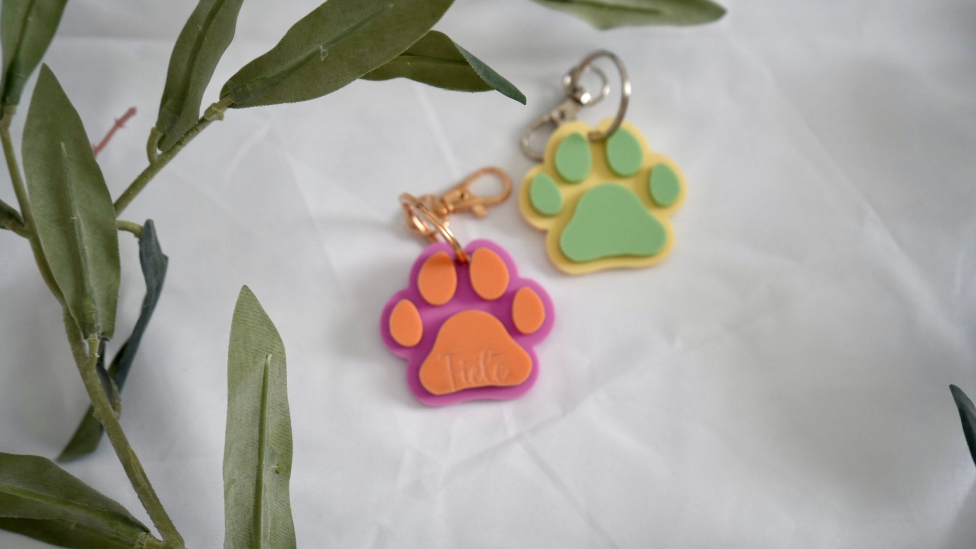 Personalisierter Pfoten-Schlüsselanhänger - Fietes-Pawluxe