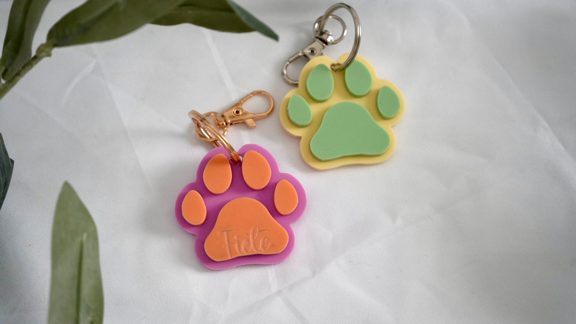 Personalisierter Pfoten-Schlüsselanhänger - Fietes-Pawluxe
