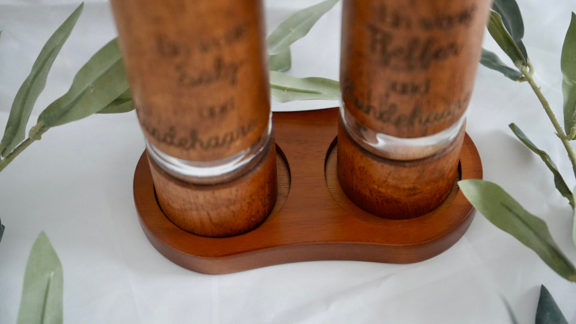 Salz- & Pfeffermühlen aus Holz mit Gravur - Fietes-Pawluxe